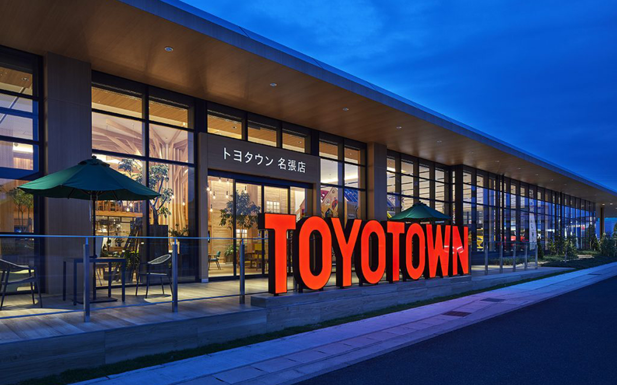 三重トヨタ トヨタウン名張店 内装⼯事